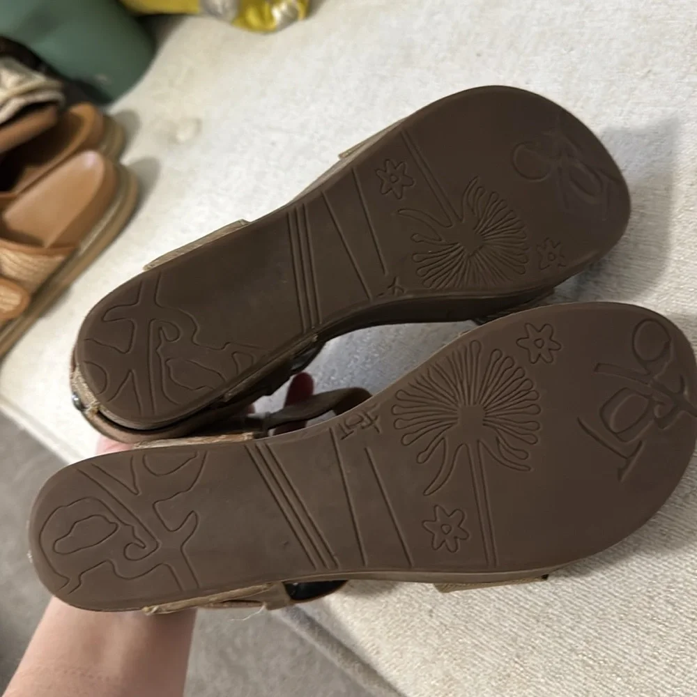 Elegant Brown Women's Sandals